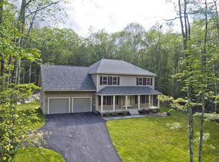 4 Acorn Ln, Sturbridge, MA 01566