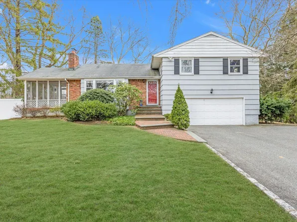 80 Cove Road, Huntington, NY 11743
