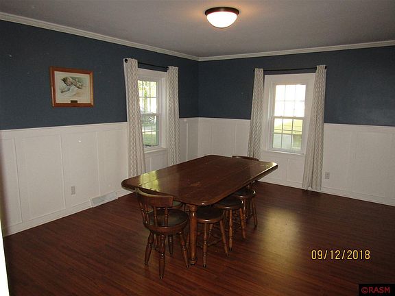 3rd image of 825 N Washington St