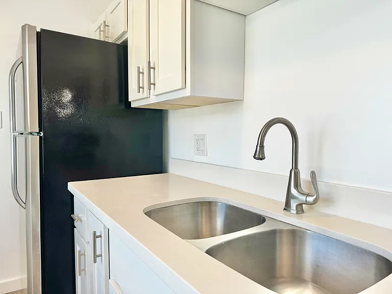 3629 N 37th St #3 — Photo 17