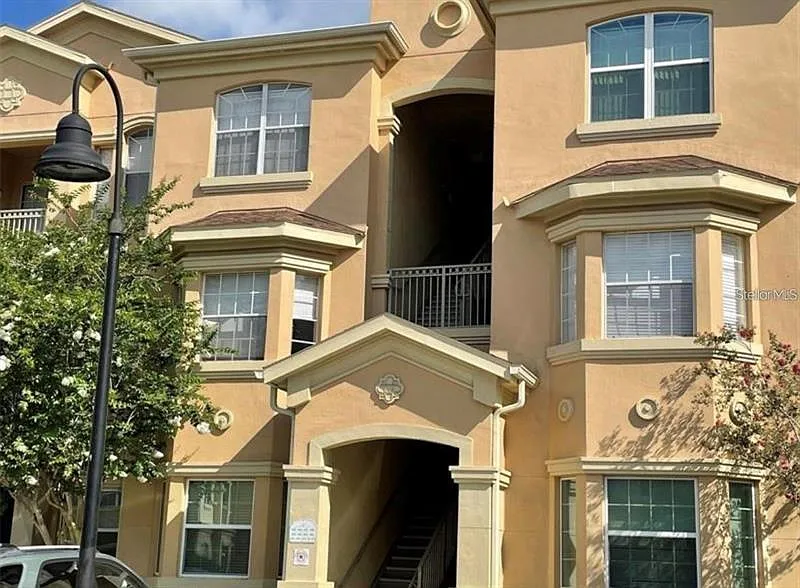 Building Photo - 614 W Ridge Rd #1