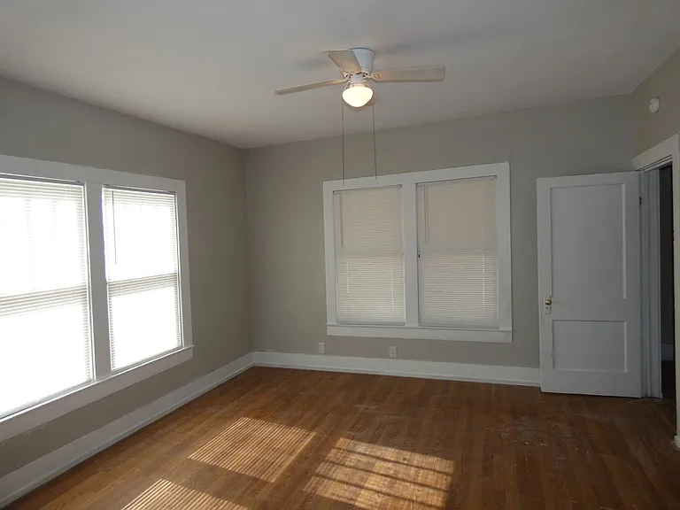 1436 E North 10th St — Photo 7