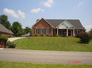 505 Mariner Point Dr, Clinton, TN 37716