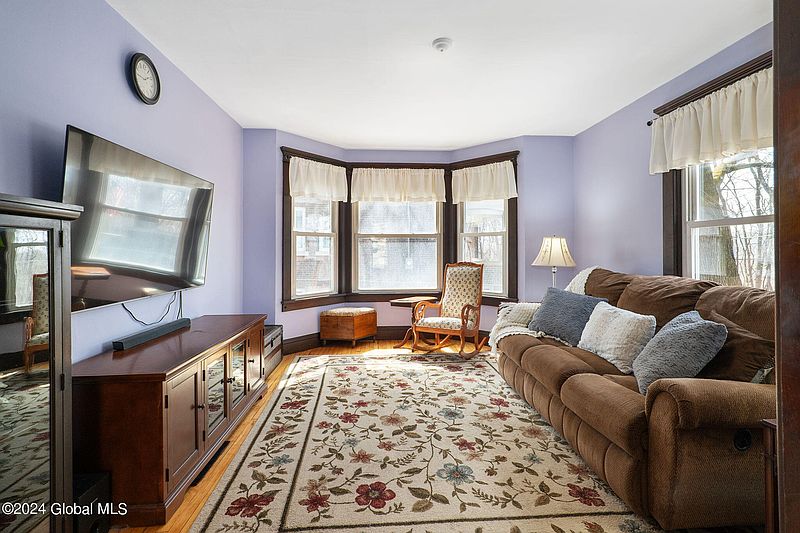 5th image of 64 Bellview Terrace