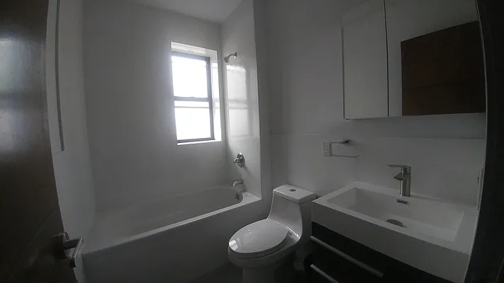 Rented by At Home Realty NY LLC | media 21