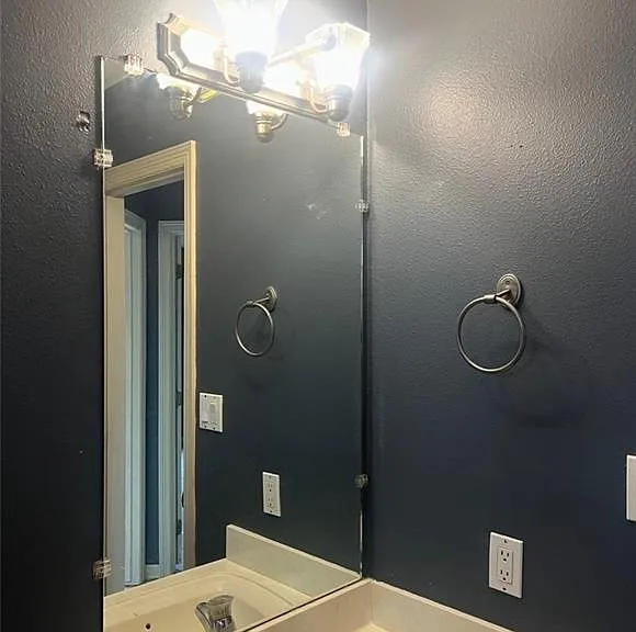 1808 Yellowbrick Rd — Photo 11