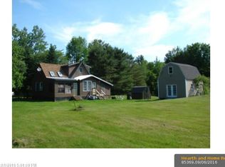 39 Meader Farm Rd, Solon, ME 04979