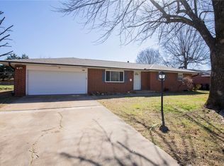 703 Dyer St, Springdale, AR 72762