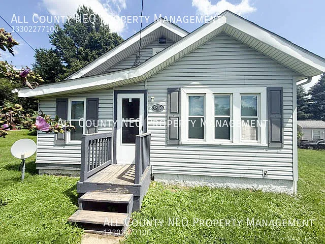 1247 Grand Blvd