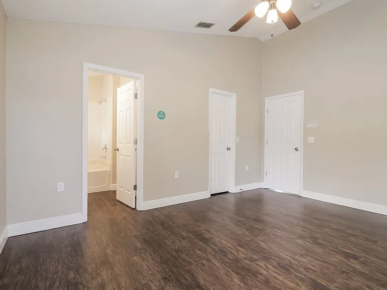 2408 Sonja Ct — Photo 10