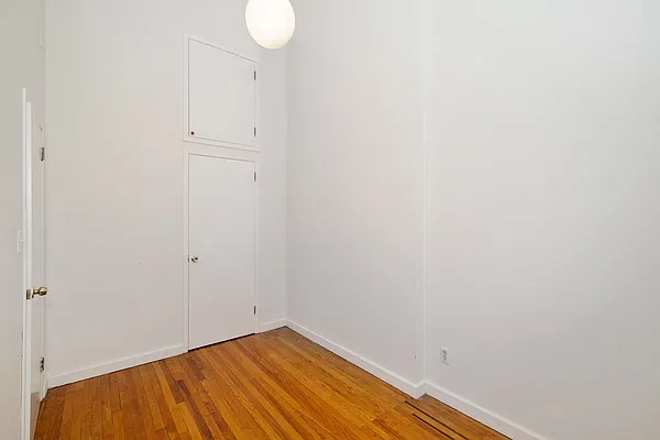 Rented by Keller Williams NYC | media 5