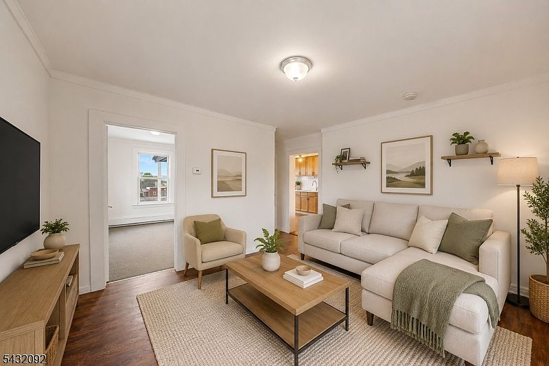 1st image of 309 Main St #3