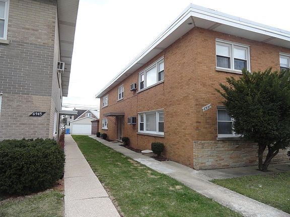 3rd image of 6951 W Belmont Ave