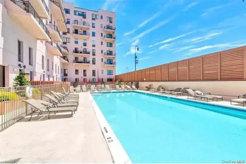 2 bed, 2.0 bath, $7,000 — Photo 1