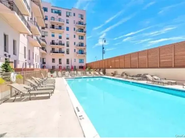 100 W Broadway, Long Beach, NY