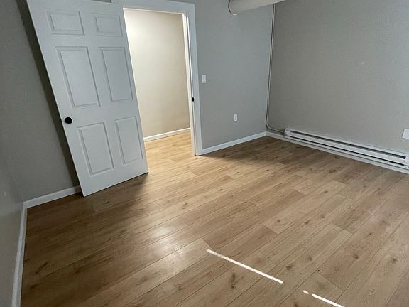 2nd image of 405 Main St #B