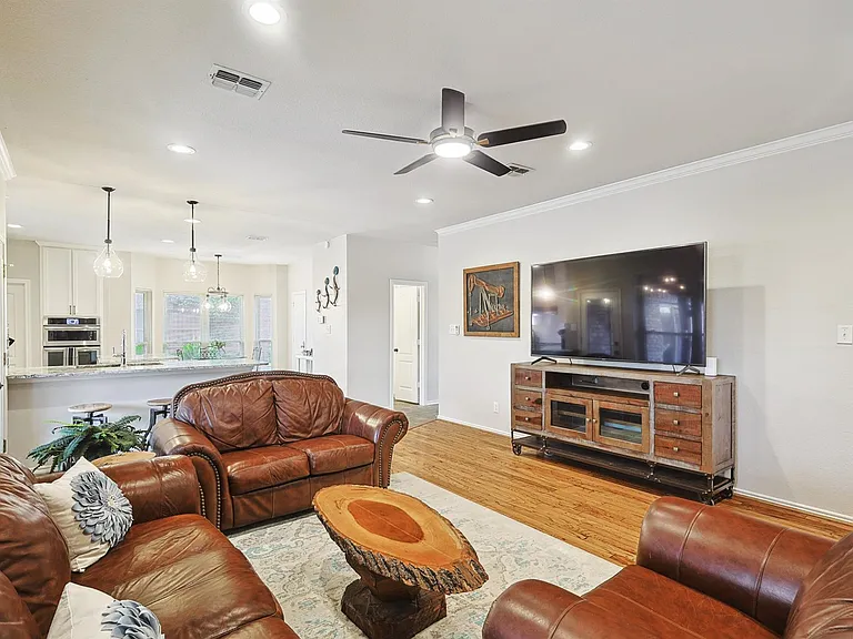 2080 Kamla Rd — Photo 10