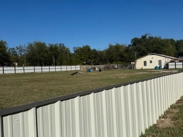 (undisclosed Address), Mineral Wells, TX 76067