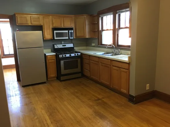 4700 W 20th St #3, Cicero, IL 60804