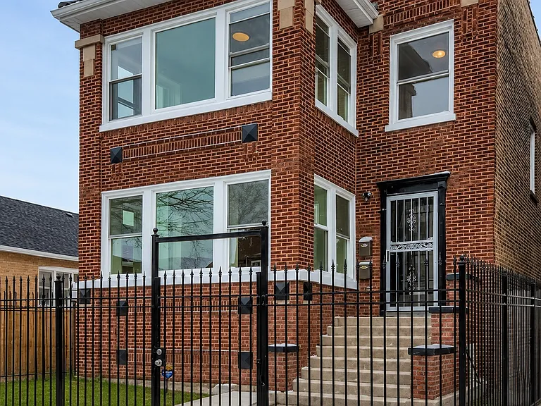 7934 S Aberdeen St #2 — Photo 1