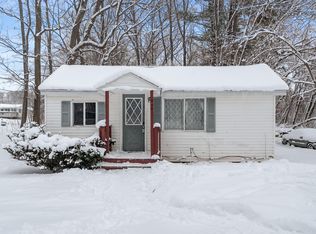 654 Vernon St, Allegan, MI 49010