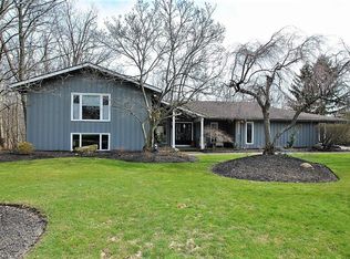 23770 Hermitage Rd, Shaker Heights, OH 44122