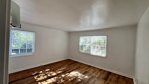 2200 S Coast Highway D.5 Photo 1