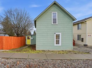 117 4th St, Cheney, WA 99004