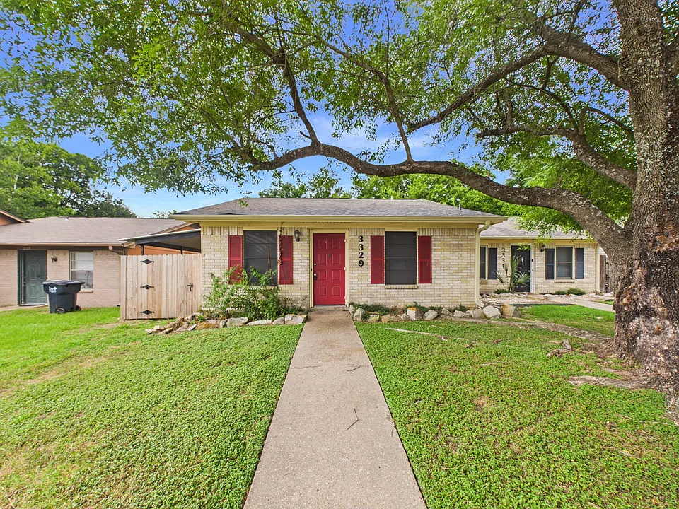 3329 Longleaf Cir