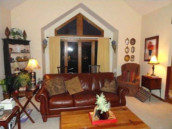 3rd image of 62 Meadow Lake Ct