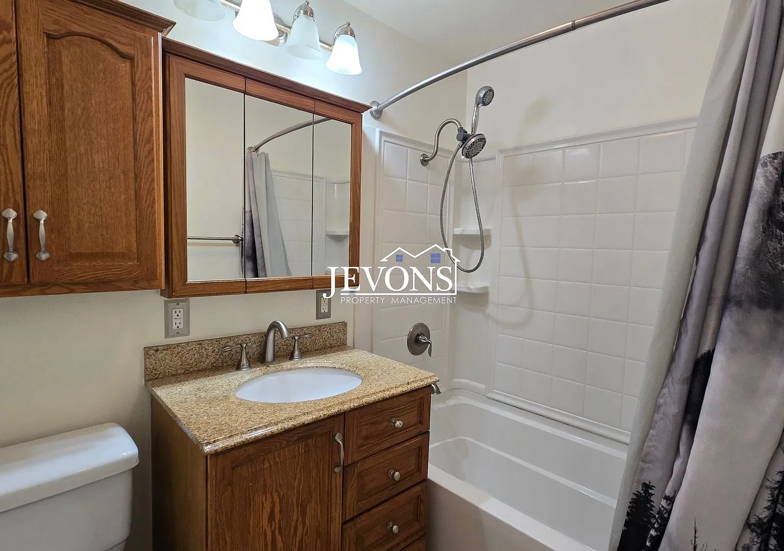 Spacious West Yakima Rental in a Quiet Neighborhood — Photo 4