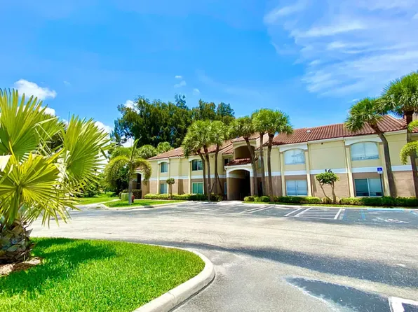 2010 NW 150th Ave #201, Pembroke Pines, FL 33028