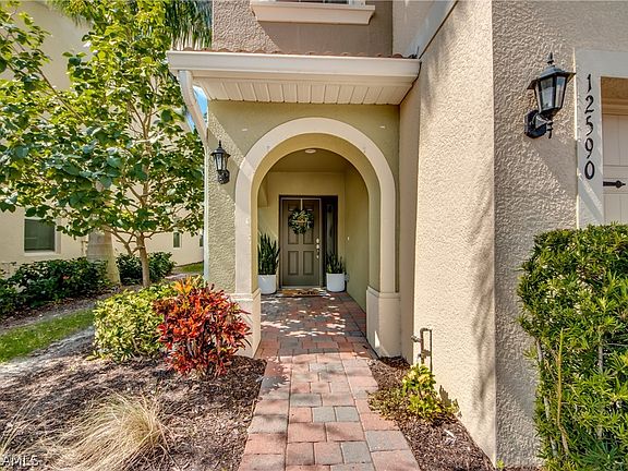 3rd image of 12590 Laurel Cove Dr