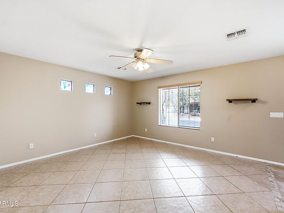 5th image of 17475 W VENTURA Street