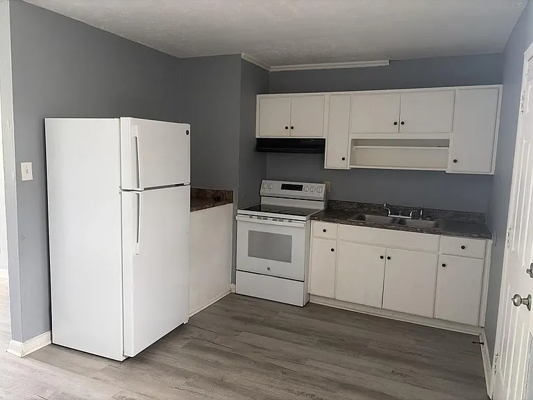 410 Beta St #C — Photo 5