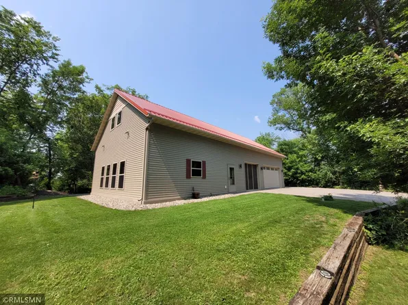 8961 70th St NW, Annandale, MN 55302