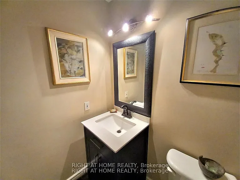 142 Windhurst Dr — Photo 12