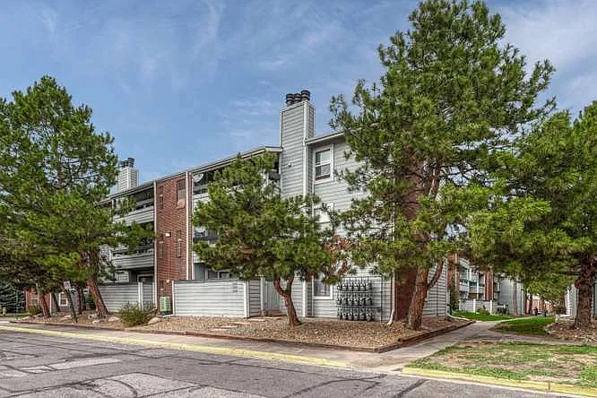 2 bed, 2.0 bath, 1000 sqft, $1,695 — Photo 3