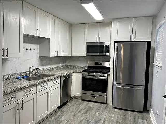 1816 Lowerline St — Photo 2