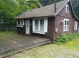 28 Brook Ln, Becket, MA 01223
