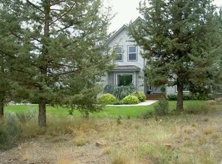 937 NW Chelsea Loop, Bend, OR 97703
