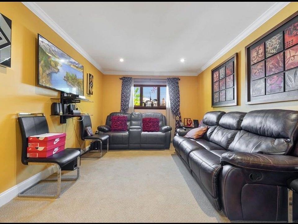1st image of 27 Merrymount St Floor 1