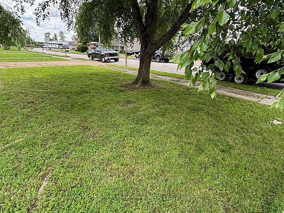 4th image of 2142 Longlane Dr