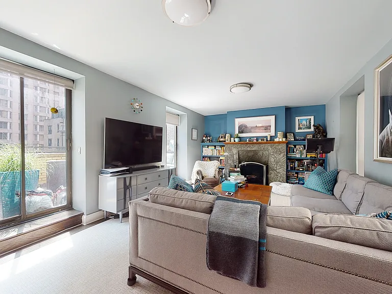 145 W 55th St #13A — Photo 2