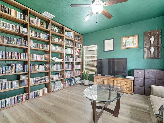 4th image of 6746 SE 12th Pl