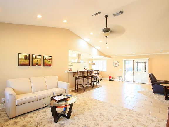 4th image of 1517 Pine Valley Cir
