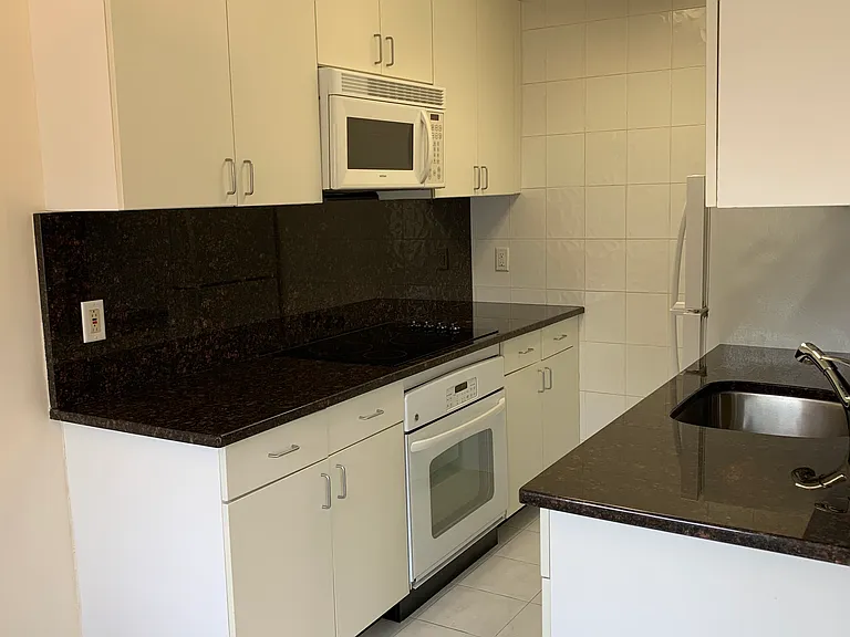 153C Park Ave #153-C — Photo 9
