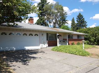 8417 SE Clackamas Rd, Milwaukie, OR 97267