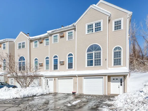 350 Bristol Street APT C1, Waterbury, CT 06708