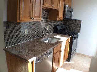 1010 Pine St APT 3, Philadelphia, PA 19107